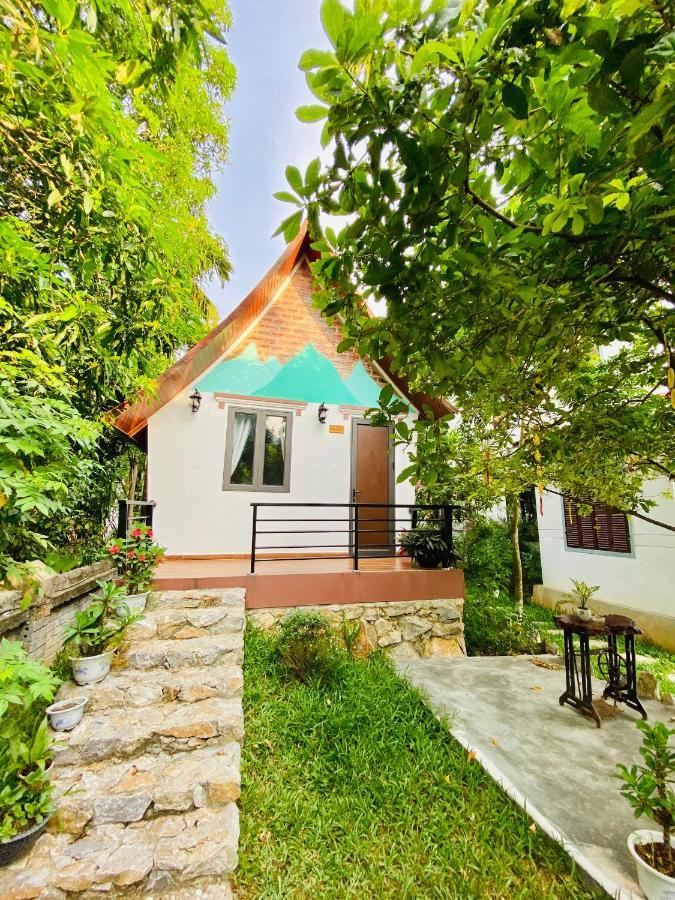 Tropical Valley Homestay - Villas Phong Nha Esterno foto