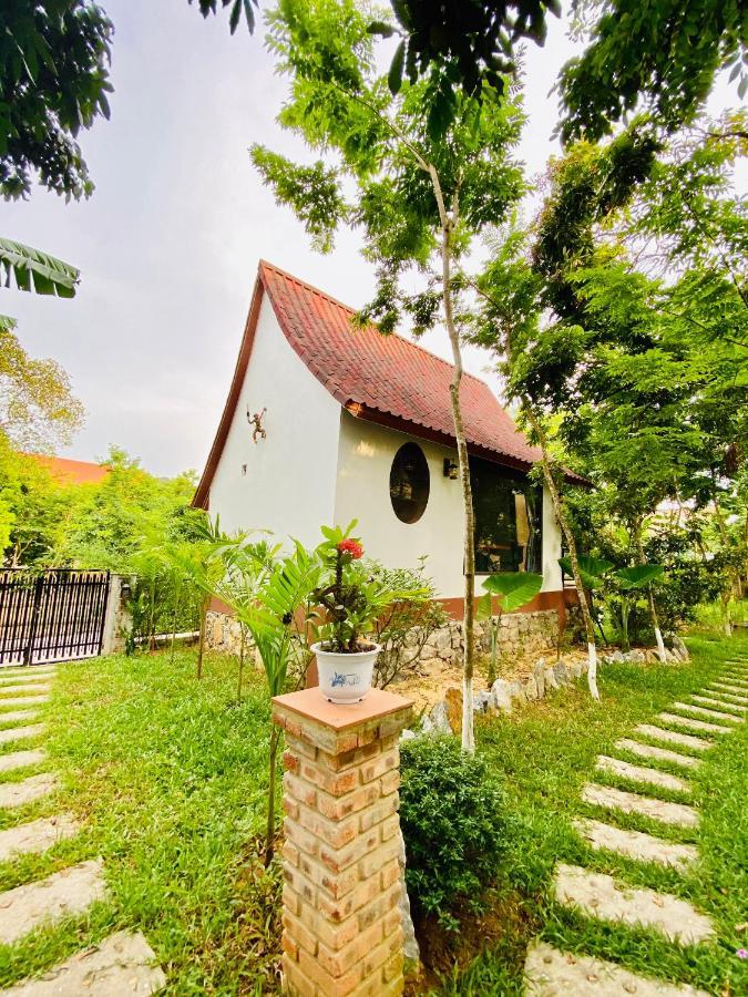Tropical Valley Homestay - Villas Phong Nha Esterno foto