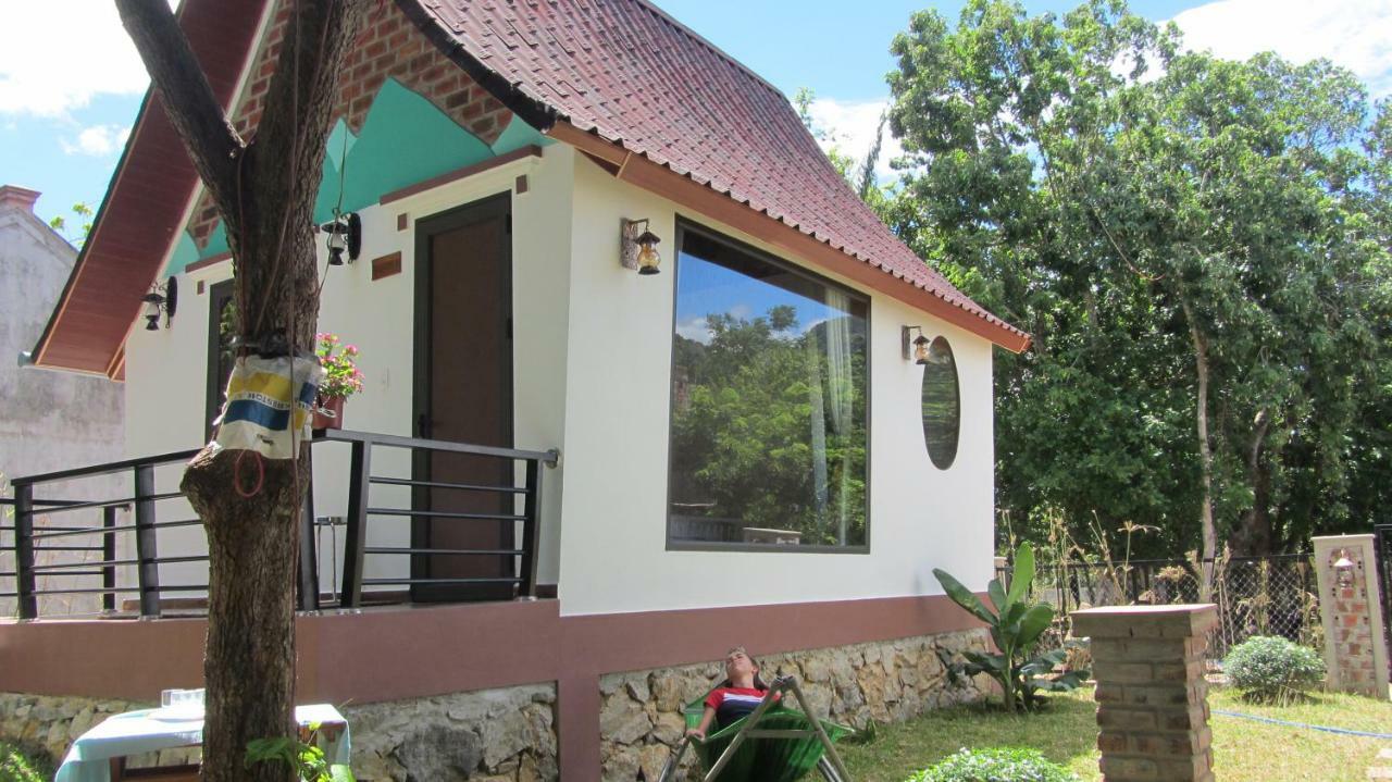 Tropical Valley Homestay - Villas Phong Nha Esterno foto