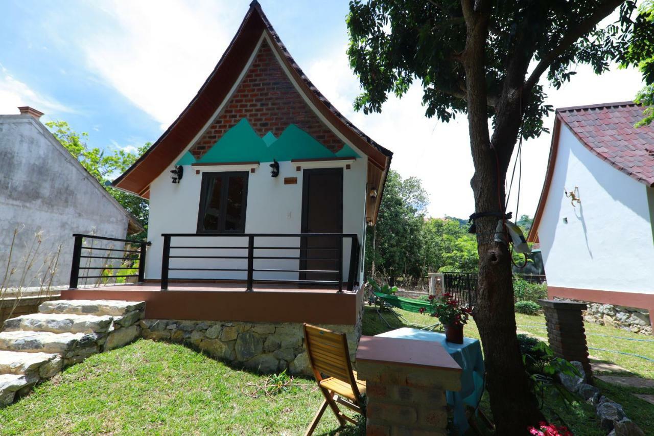 Tropical Valley Homestay - Villas Phong Nha Esterno foto