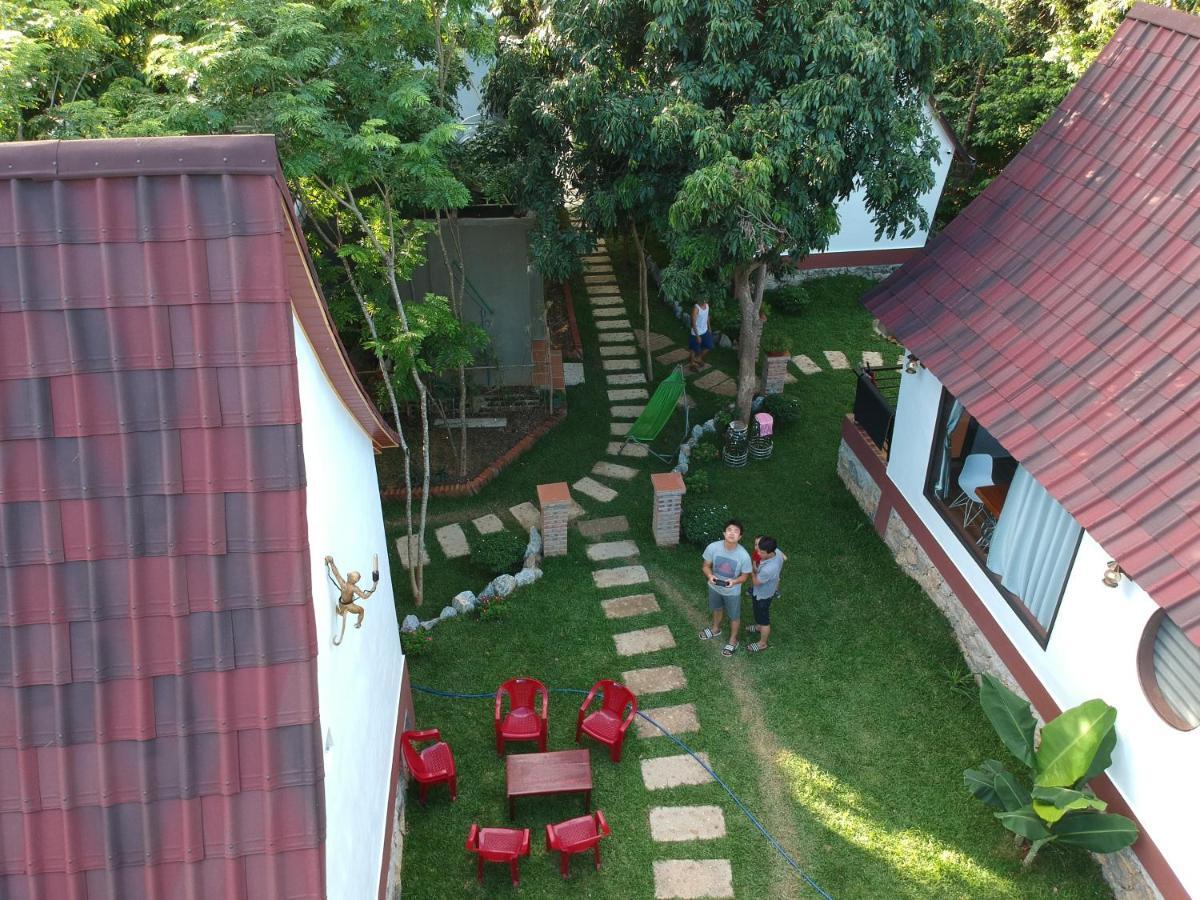 Tropical Valley Homestay - Villas Phong Nha Esterno foto