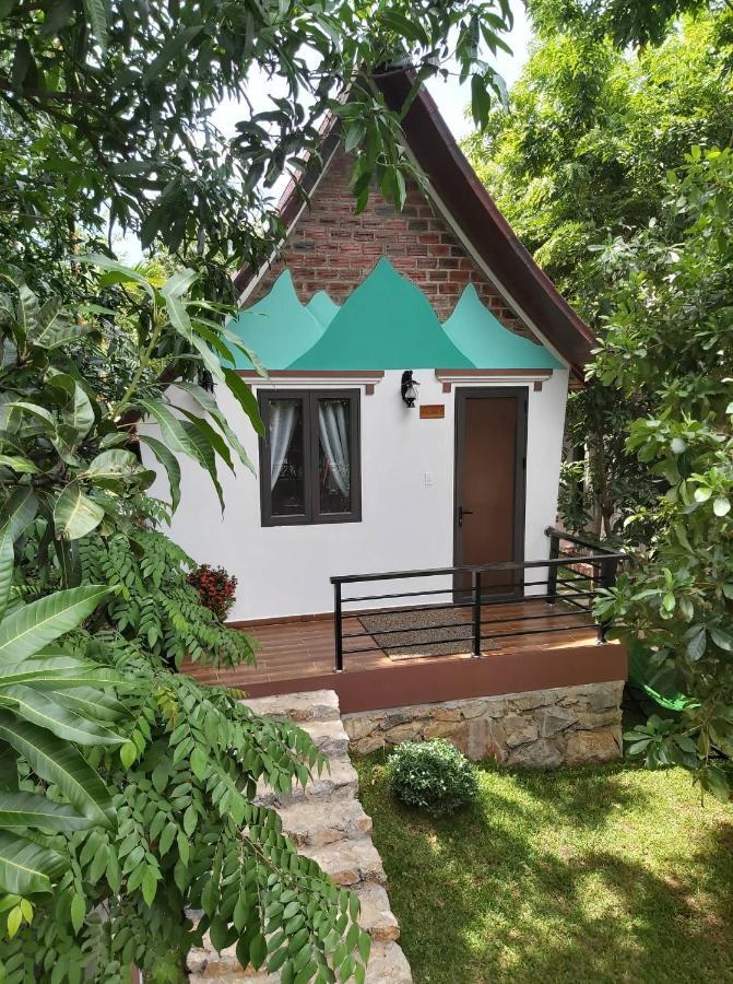 Tropical Valley Homestay - Villas Phong Nha Esterno foto